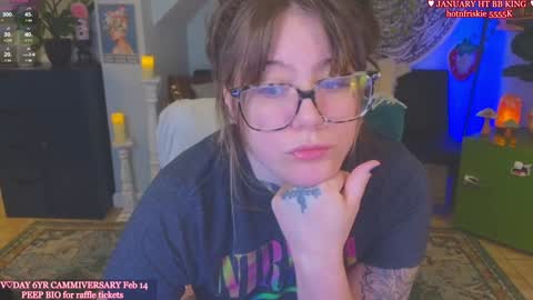 Snapshot of allieberrybb chatting on January 31, 9:27 am bb online show from January 31, 9:27 am