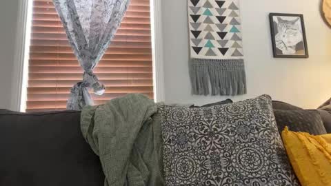 Snapshot of allieberrybb chatting on January 14, 2:43 pm bb online show from January 14, 2:43 pm