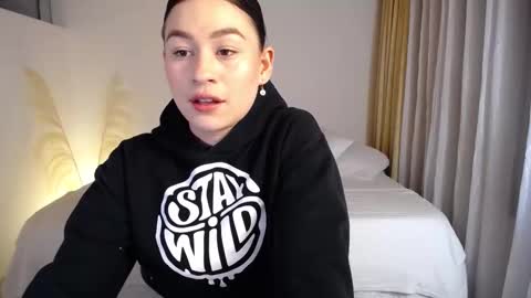 Allie  online show from January 13, 11:31 pm