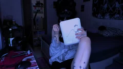 Alis online show from August 9, 5:16 pm