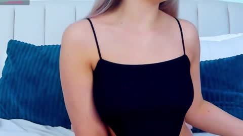 AllisonSweetie online show from December 20, 12:05 pm