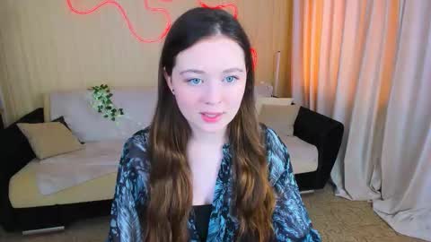 alluringeyess online show from October 8, 12:20 pm