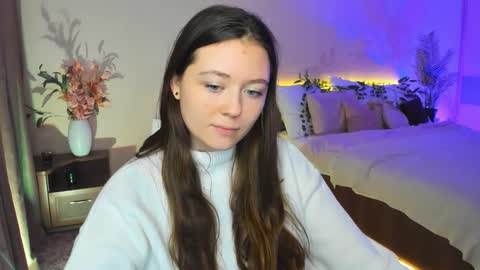 alluringeyess online show from September 26, 11:19 am