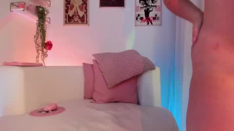  Ally Belle  online show from May 20, 11:35 pm