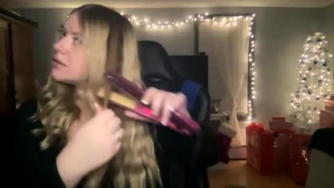 allyanalangel online show from December 19, 3:29 am