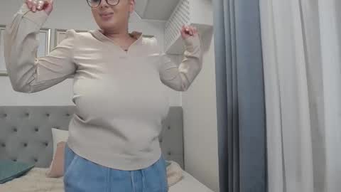         online show from March 13, 11:50 pm