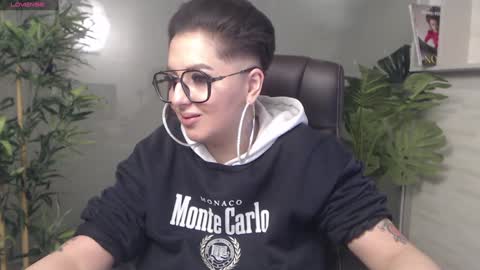         online show from January 12, 1:32 am