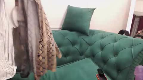         online show from March 7, 1:12 am