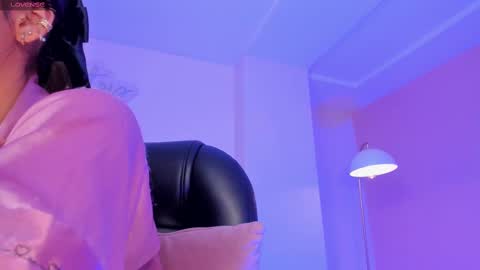 Alisson online show from February 12, 7:45 pm