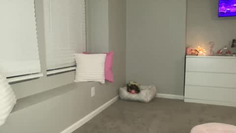 Snapshot of allymaeeee chatting on September 25, 1:48 am Ally Mae online show from September 25, 1:48 am