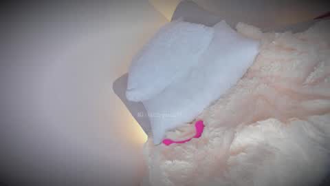 Kelly  online show from November 9, 1:18 pm