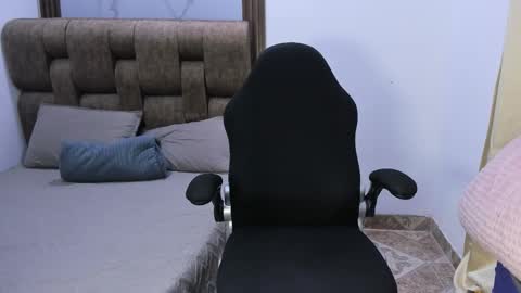 allyson_gh online show from October 9, 6:06 am