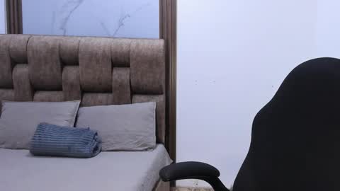 allyson_gh online show from October 11, 6:51 am