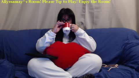 Allyssamay online show from February 2, 3:43 am
