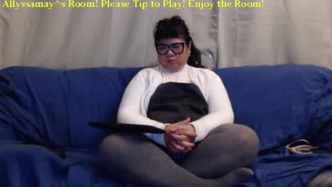 Allyssamay online show from December 9, 3:18 am