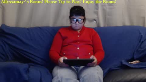 Allyssamay online show from December 15, 5:02 am
