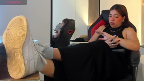 Snapshot of alma_fenix chatting on October 29, 12:42 pm ALMA FENIX  online show from October 29, 12:42 pm