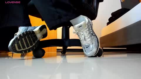 Snapshot of alma_fenix chatting on September 22, 12:25 pm ALMA FENIX  online show from September 22, 12:25 pm