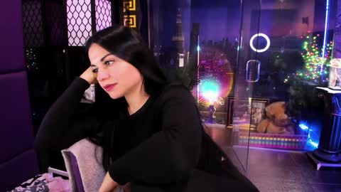 Snapshot of alma_pearl chatting on October 16, 6:49 am Alma online show from October 16, 6:49 am