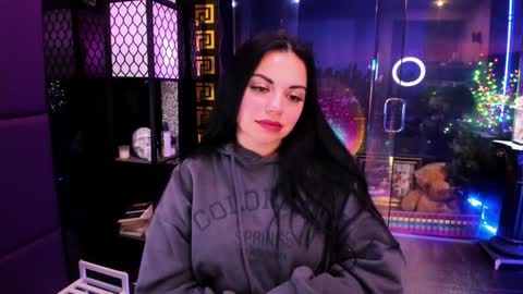 Snapshot of alma_pearl chatting on October 24, 7:59 am Alma online show from October 24, 7:59 am