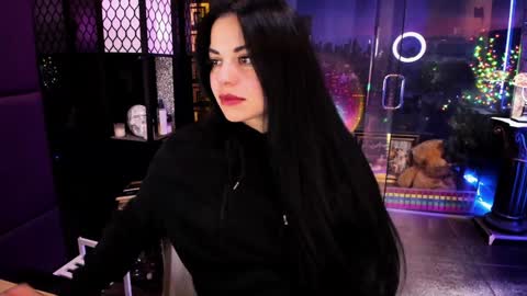 Snapshot of alma_pearl chatting on October 29, 8:07 am Alma online show from October 29, 8:07 am