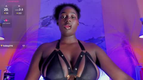 Snapshot of almaahotxxx chatting on January 24, 2:19 pm almaahotxxx online show from January 24, 2:19 pm