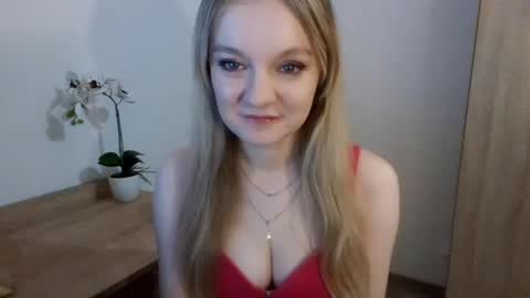Snapshot of almanature chatting on January 14, 9:09 pm AlmaNature online show from January 14, 9:09 pm