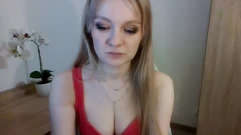 Snapshot of almanature chatting on December 17, 10:32 pm AlmaNature online show from December 17, 10:32 pm