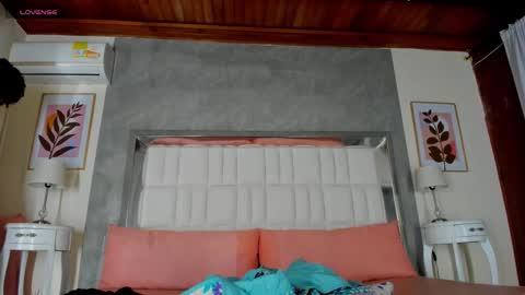   online show from February 23, 6:51 pm