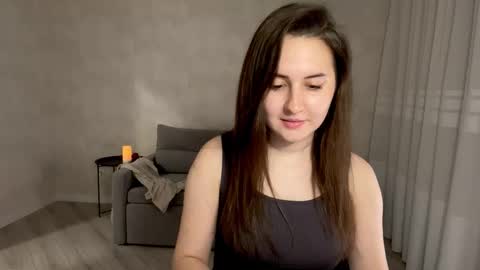 Snapshot of almostinnocent_ chatting on October 24, 10:17 pm Anna online show from October 24, 10:17 pm