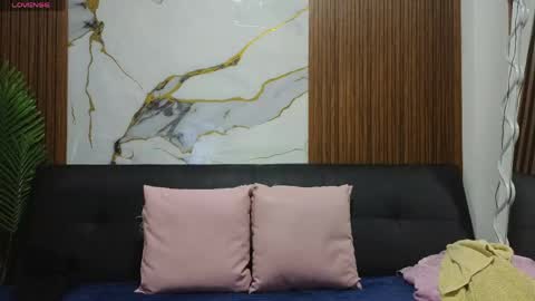 alonddra_tay online show from June 5, 11:27 am