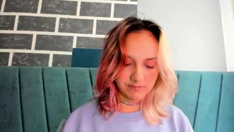 Snapshot of alterego1__ chatting on October 2, 11:48 am Alter online show from October 2, 11:48 am