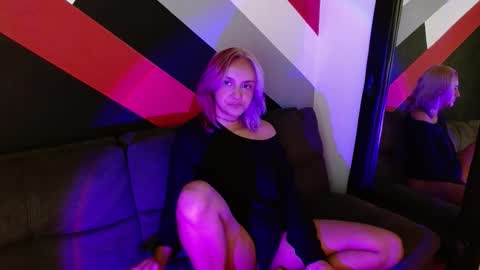 Snapshot of alterego1__ chatting on October 26, 12:22 pm Alter online show from October 26, 12:22 pm