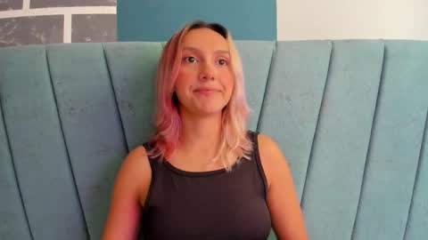 Snapshot of alterego1__ chatting on October 4, 12:22 pm Alter online show from October 4, 12:22 pm