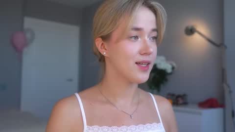 Amelia NEXT STREAM  online show from March 21, 8:52 am