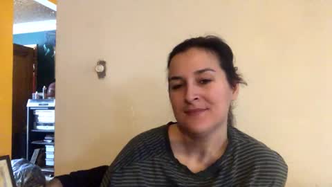 Alvie online show from February 3, 2:45 pm