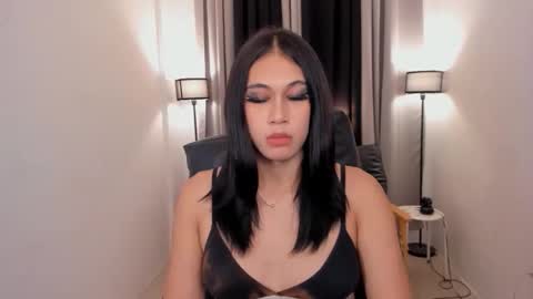 alwina_williams online show from May 20, 11:07 am