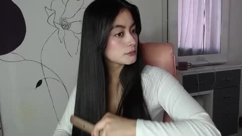 Aly foxx online show from December 24, 2:33 pm