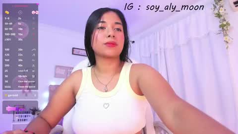 Snapshot of aly_moon chatting on September 11, 1:17 am Im Aly3 online show from September 11, 1:17 am