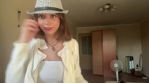 Milissa online show from July 13, 3:02 pm
