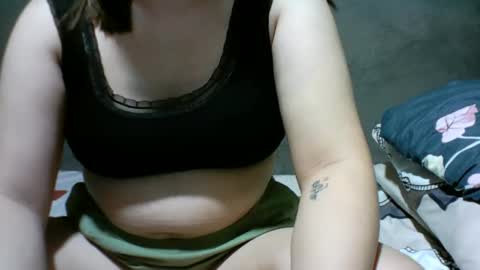 Snapshot of alyssa_hope chatting on January 25, 7:28 am alyssa_hope online show from January 25, 7:28 am