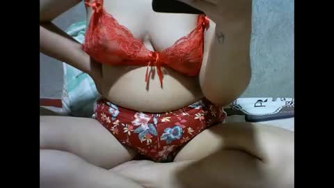 Snapshot of alyssa_hope chatting on September 13, 1:35 am alyssa_hope online show from September 13, 1:35 am