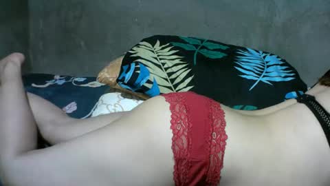 Snapshot of alyssa_hope chatting on February 15, 6:12 am alyssa_hope online show from February 15, 6:12 am