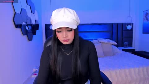 Aly  online show from February 8, 11:55 am