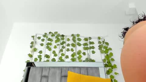 alyssia online show from October 8, 4:11 pm