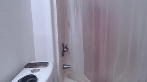 Alyssiaamorexo online show from December 16, 2:27 pm