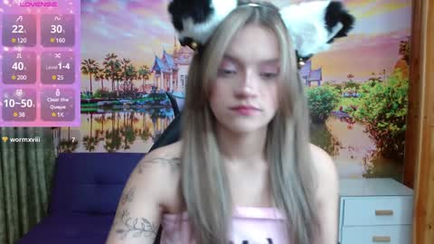 Alyy online show from January 24, 2:19 pm