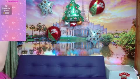Alyy online show from December 13, 2:27 pm