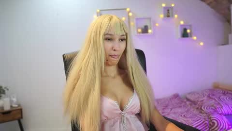 Amai  Liu online show from October 6, 6:02 pm