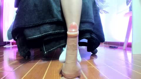 Snapshot of amaia_bushida chatting on September 29, 3:55 am anny online show from September 29, 3:55 am